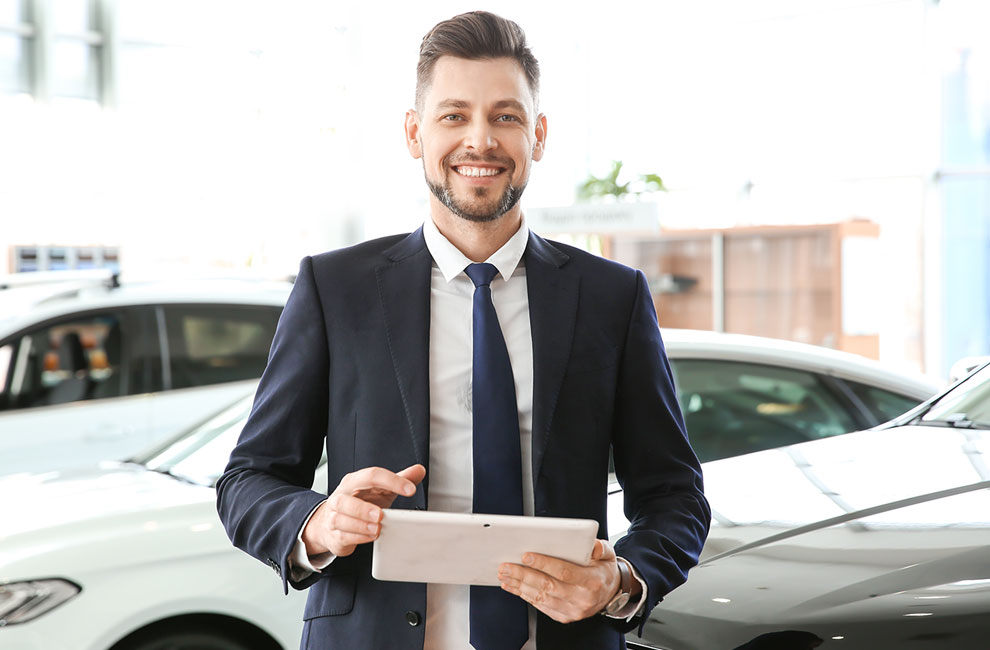 自動車保険を中古車販売店で加入するメリットは 自動車保険の窓口