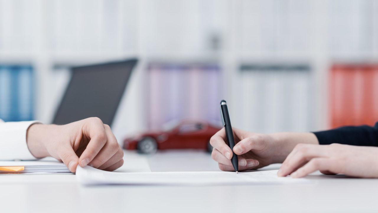 自動車保険の中途更改 契約満期前に損せず保険会社を変更できるケースと手続きの注意点 自動車保険の窓口